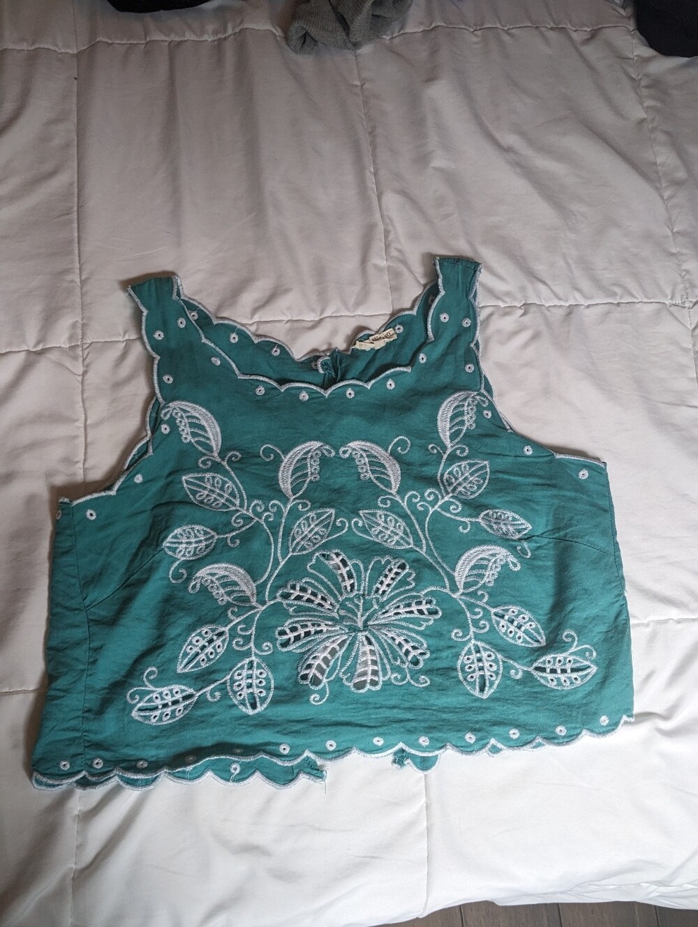 Christian Siriano Teal Embroidered Scallop-Cut Camisole - Picture 2 of 8